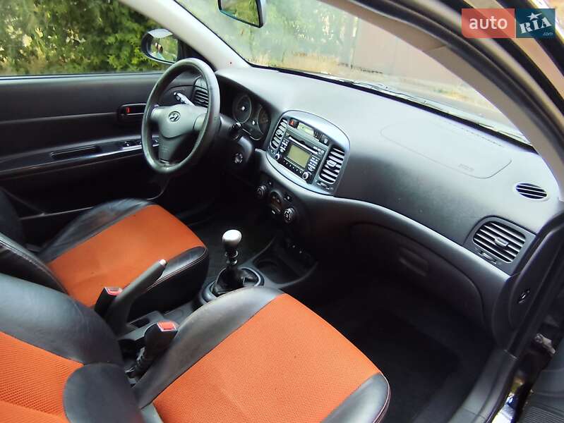 Хетчбек Hyundai Accent 2008 в Великодолинському