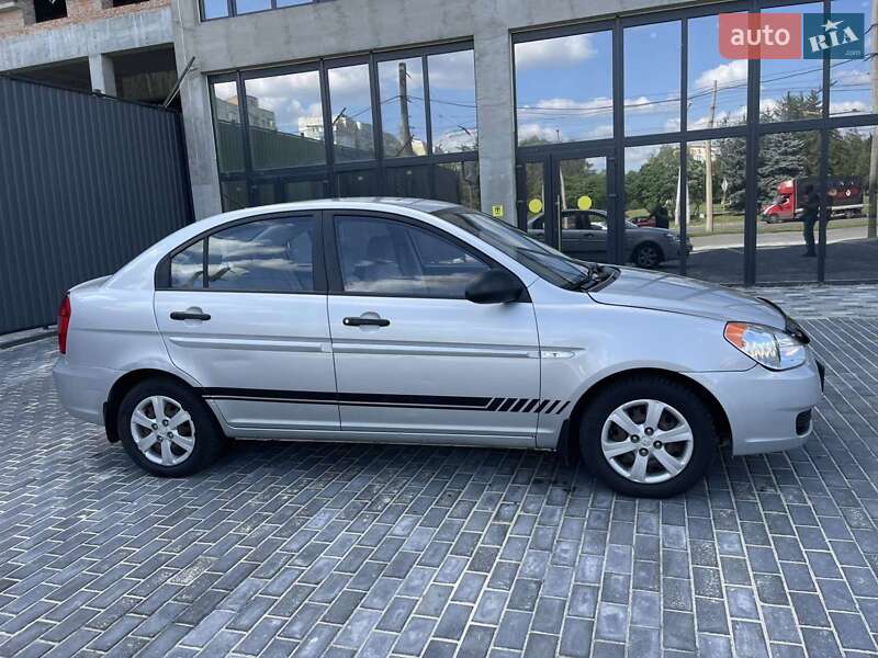 Седан Hyundai Accent 2008 в Полтаве