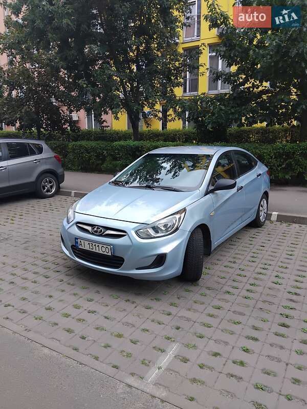 Седан Hyundai Accent 2011 в Києві