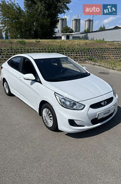 Седан Hyundai Accent 2019 в Києві