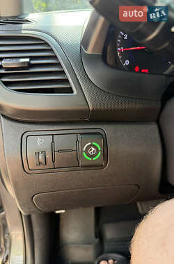 Седан Hyundai Accent 2013 в 