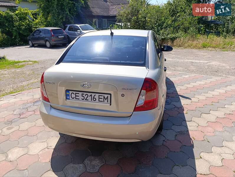 Седан Hyundai Accent 2008 в Черновцах