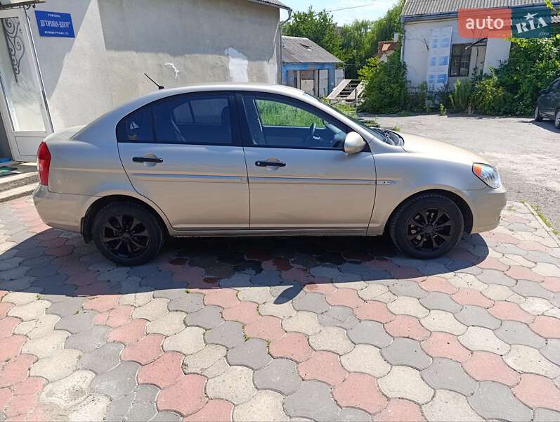 Седан Hyundai Accent 2008 в Черновцах