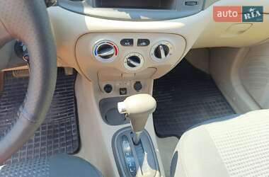 Седан Hyundai Accent 2008 в Чернівцях