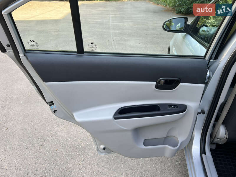 Седан Hyundai Accent 2008 в Одесі