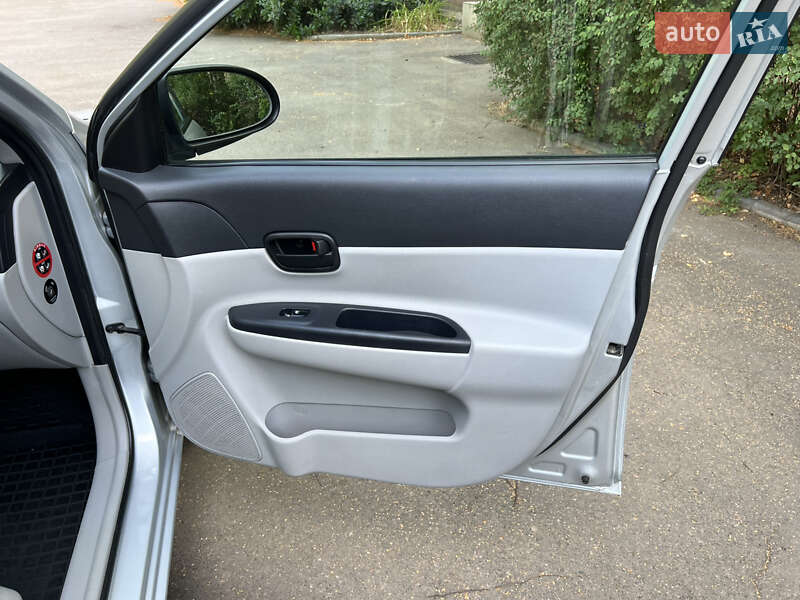 Седан Hyundai Accent 2008 в Одесі