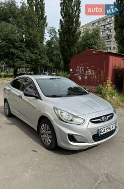 Седан Hyundai Accent 2011 в 