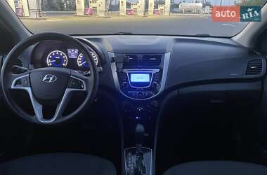 Седан Hyundai Accent 2011 в 