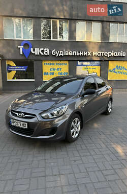 Седан Hyundai Accent 2013 в 