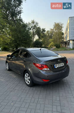 Седан Hyundai Accent 2013 в 