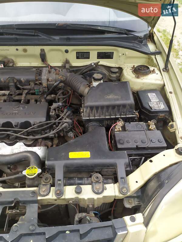 Седан Hyundai Accent 2003 в Киеве