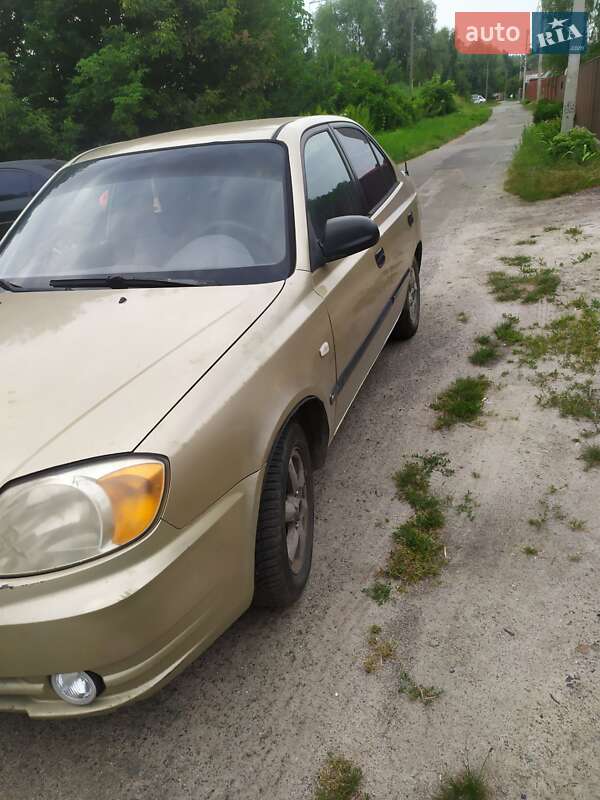Седан Hyundai Accent 2003 в Киеве