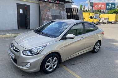 Седан Hyundai Accent 2012 в Києві