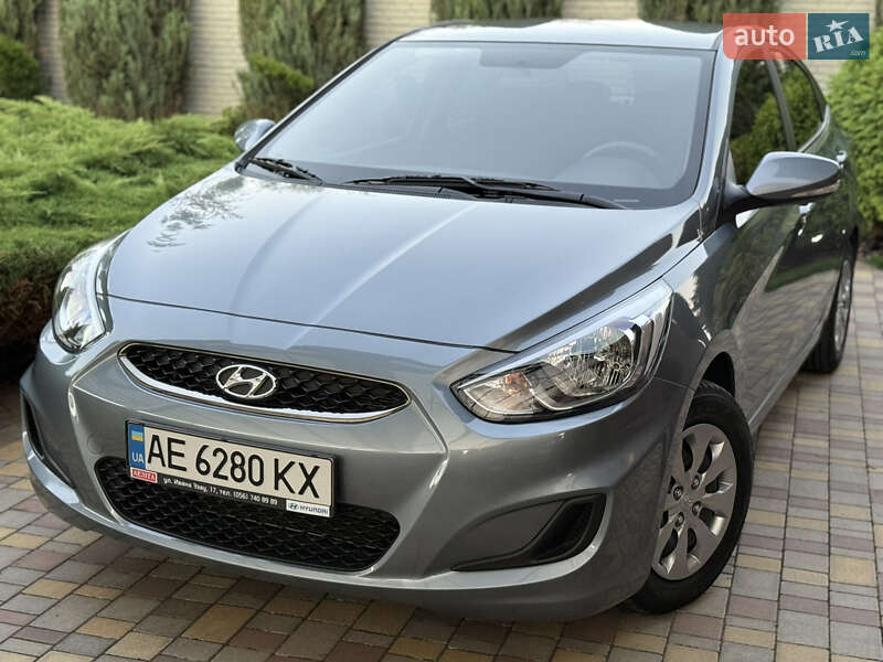 Седан Hyundai Accent 2019 в Днепре