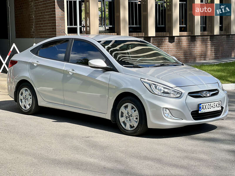 Hyundai Accent 2016