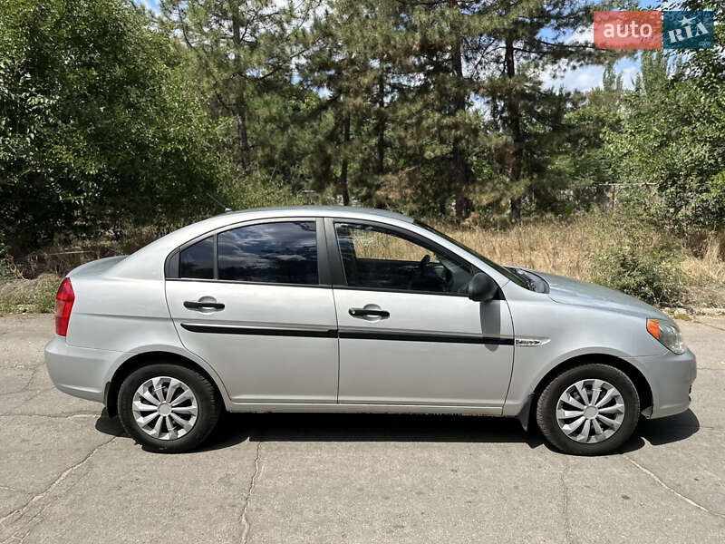 Hyundai Accent 2009