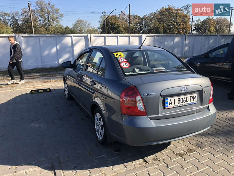Седан Hyundai Accent 2008 в Ирпене