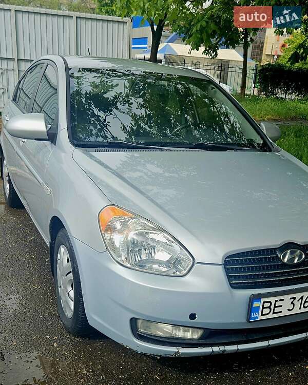 Седан Hyundai Accent 2008 в Николаеве