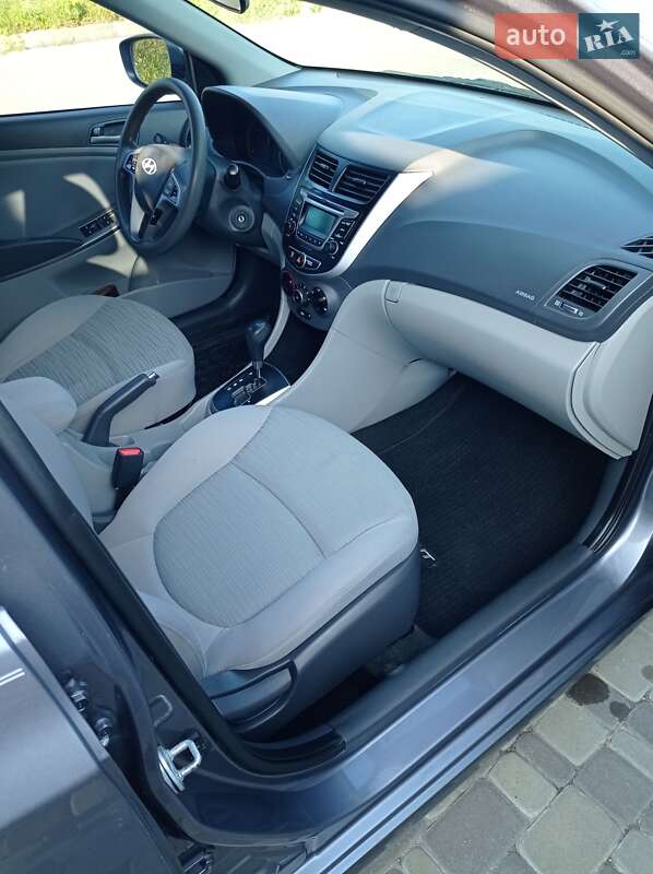 Седан Hyundai Accent 2017 в Киеве фото 4 Седан Hyundai Accent 2017 в Киеве