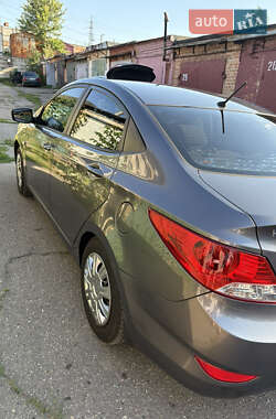 Седан Hyundai Accent 2011 в Полтаві