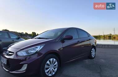 Седан Hyundai Accent 2011 в 