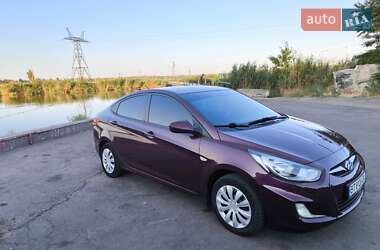 Седан Hyundai Accent 2011 в 