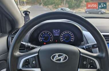 Седан Hyundai Accent 2011 в 
