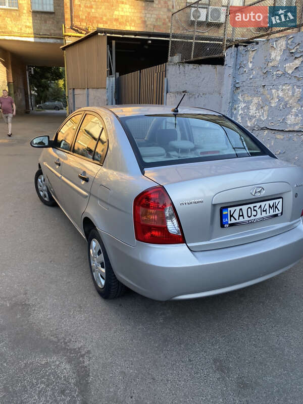 Седан Hyundai Accent 2008 в Києві