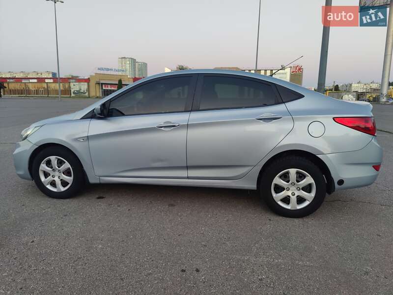Седан Hyundai Accent 2011 в Харькове