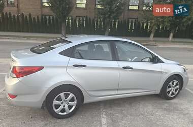 Седан Hyundai Accent 2011 в Киеве