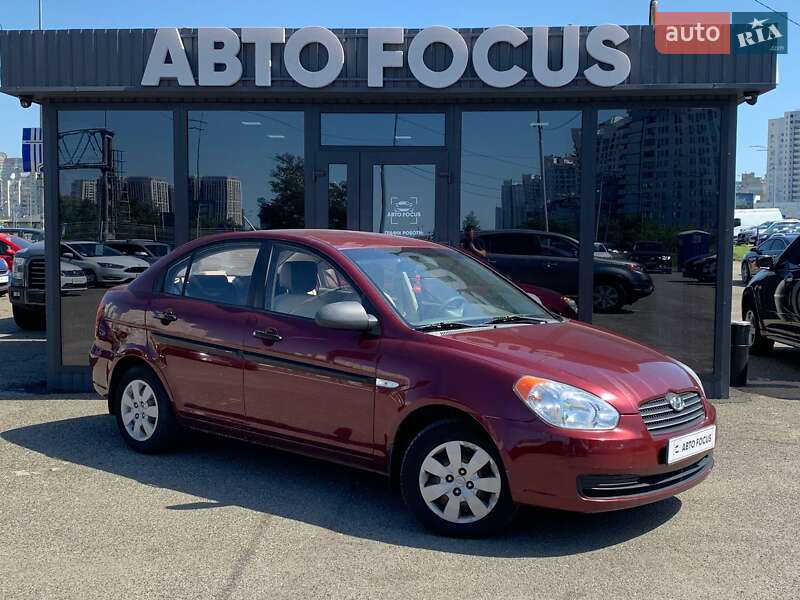 Hyundai Accent 2010