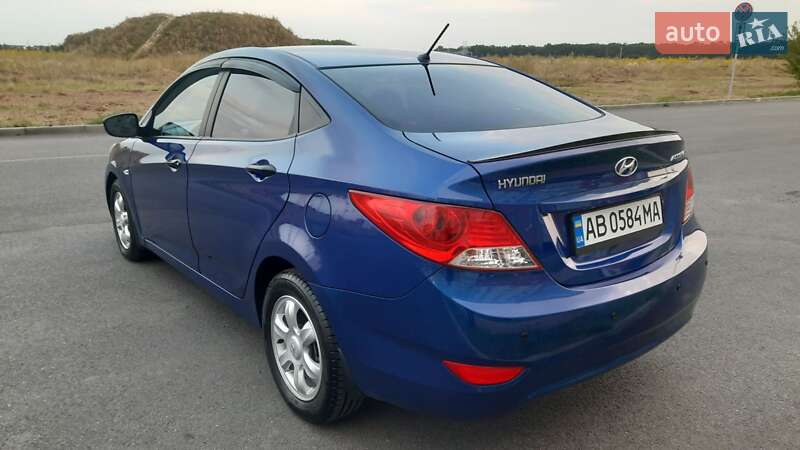Седан Hyundai Accent 2013 в Виннице