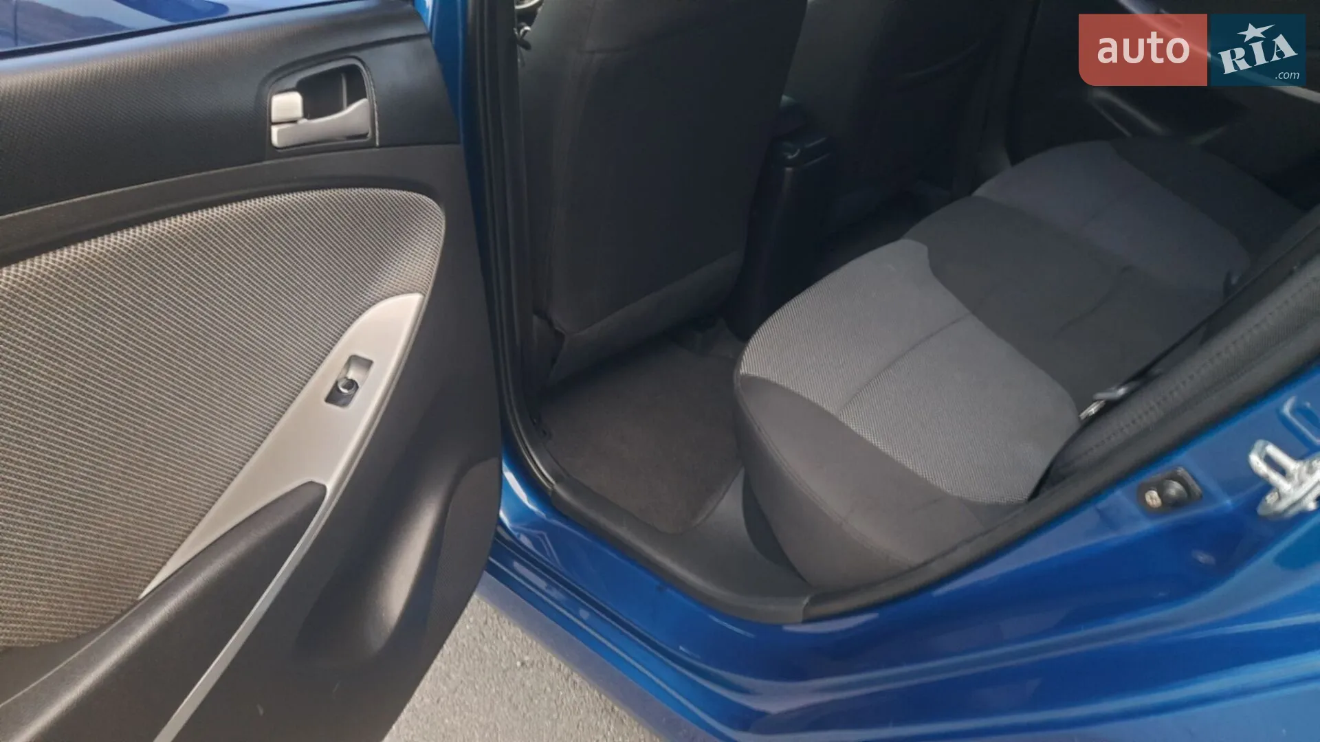 2013 Hyundai Accent - мініатюра 23