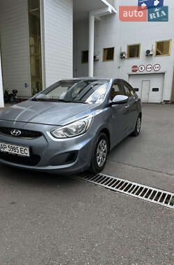 Седан Hyundai Accent 2018 в Киеве