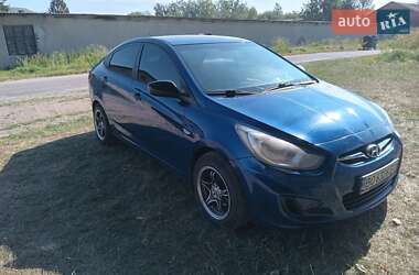 Седан Hyundai Accent 2011 в Збараже