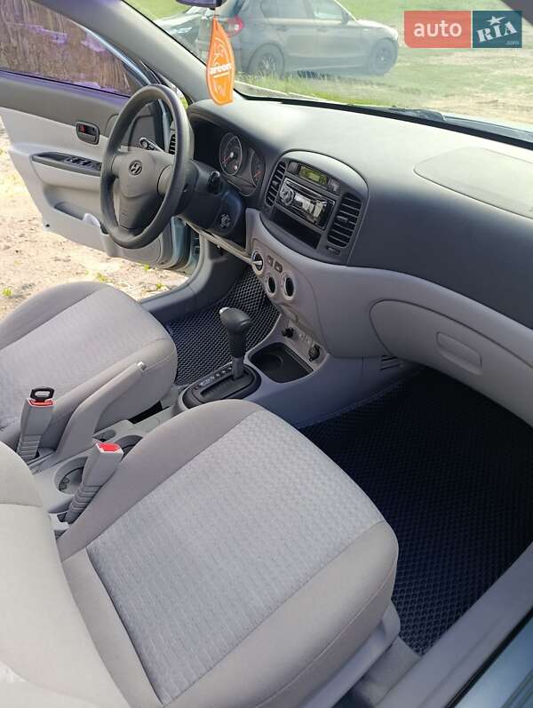 Седан Hyundai Accent 2008 в Чернигове