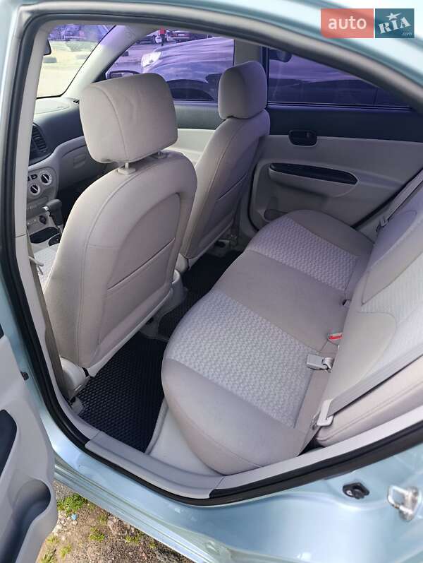 Седан Hyundai Accent 2008 в Чернигове