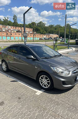 Седан Hyundai Accent 2011 в Харкові
