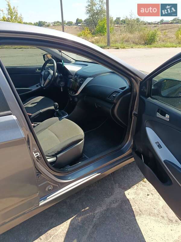 Седан Hyundai Accent 2011 в Кропивницком