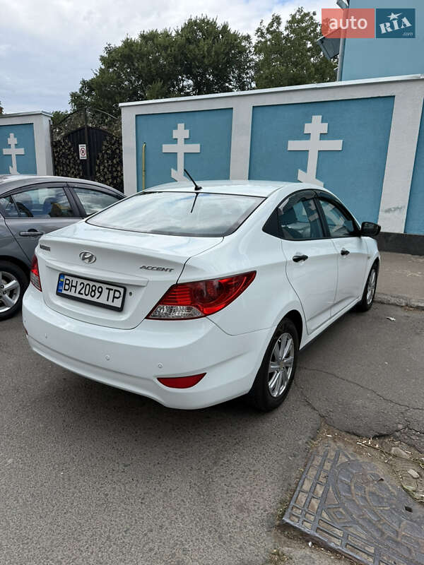 Седан Hyundai Accent 2013 в Одессе