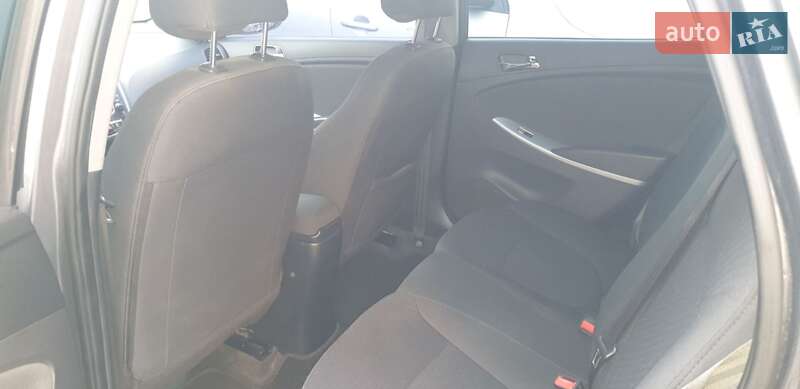Хетчбек Hyundai Accent 2012 в Києві фото 25 Хетчбек Hyundai Accent 2012 в Києві