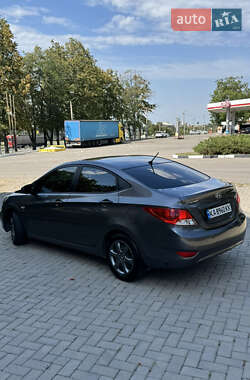 Седан Hyundai Accent 2013 в 