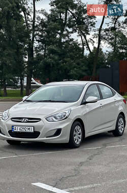 Седан Hyundai Accent 2016 в Киеве