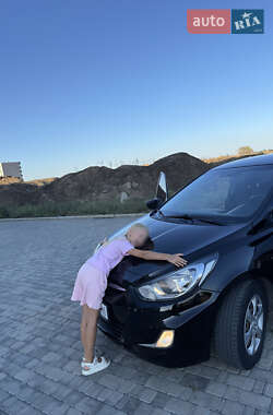 Седан Hyundai Accent 2011 в 
