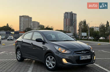 Седан Hyundai Accent 2013 в Одесі