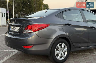 Седан Hyundai Accent 2013 в 