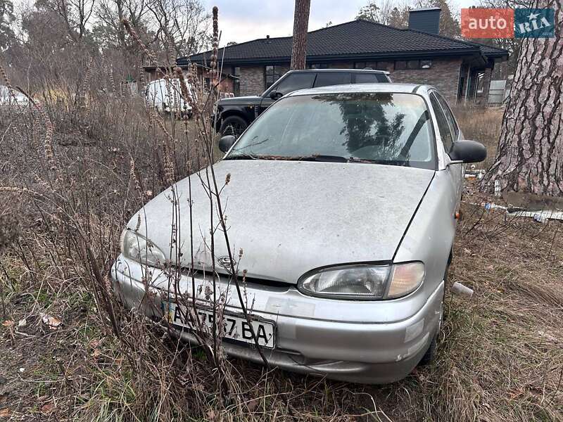 Седан Hyundai Accent 1996 в Черкассах