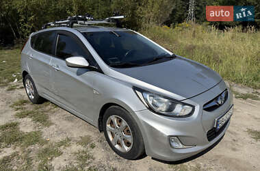 Хэтчбек Hyundai Accent 2013 в Киеве