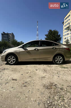 Седан Hyundai Accent 2012 в 