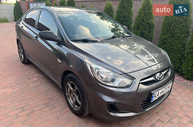 Седан Hyundai Accent 2012 в Киеве